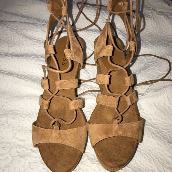 Guess wedges - Picture 2 of 4